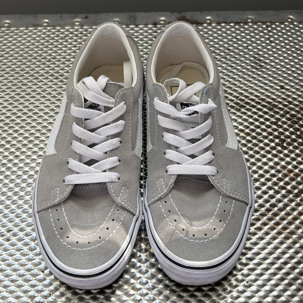 Vans Old Skool Suede/Canvas Low Top Sneakers Gray/White Womens Size 6.5